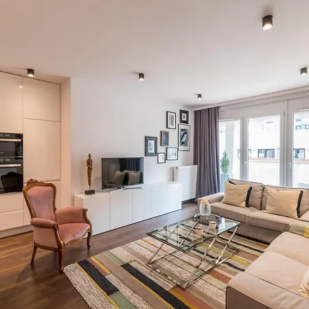 Aparthotel Tower 3*