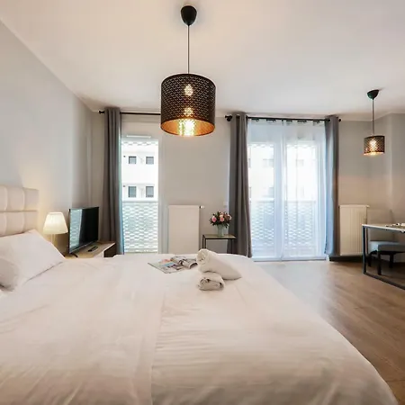 Tower Aparthotel 3*